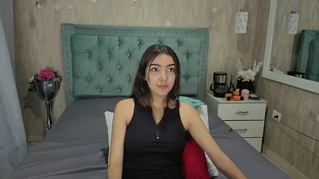 Snapshot of Marcelaa_fox chatting on May 21, 2026, 8:38 pm Marcelaa fox online show from May 21, 2026, 8:38 pm
