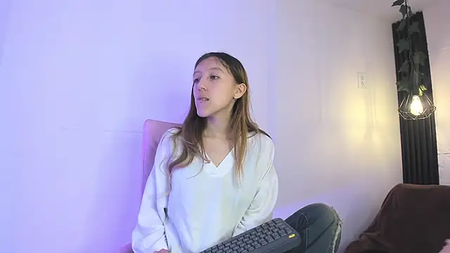 BLAIR AND BRIAR online show from December 1, 2025, 2:11 pm