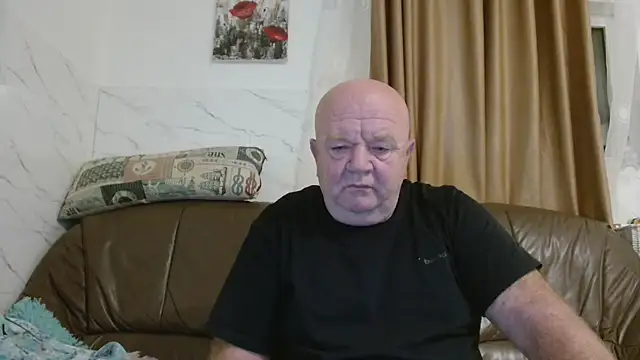 fullballs6 online show from December 2, 2025, 3:01 am