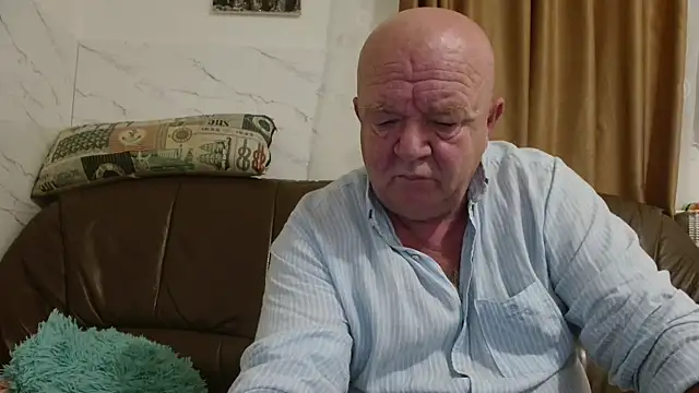 fullballs6 online show from December 3, 2025, 3:03 am