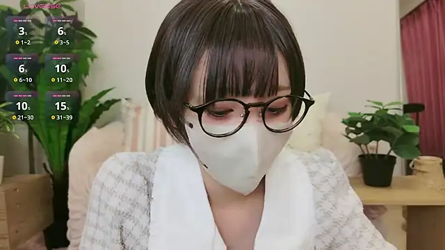 Snapshot of cohaku_329 chatting on March 4, 2025, 11:51 am cohaku 329 online show from March 4, 2025, 11:51 am