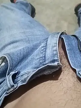 C vas  online show from December 5, 2024, 3:59 am