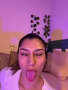 Snapshot of Bckystonee chatting on February 28, 2026, 8:43 pm Bckystonee online show from February 28, 2026, 8:43 pm