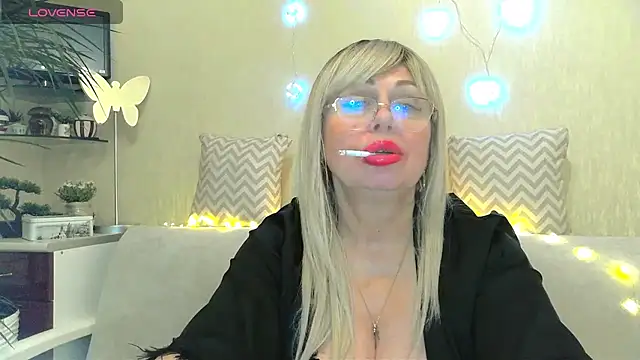 Snapshot of SusieNoreen chatting on January 29, 2025, 7:46 am SusieNoreen online show from January 29, 2025, 7:46 am