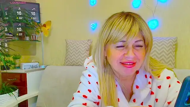 Snapshot of SusieNoreen chatting on February 20, 2025, 1:03 am SusieNoreen online show from February 20, 2025, 1:03 am