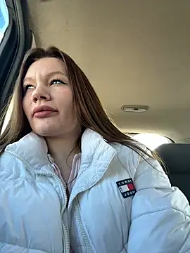 justmila online show from December 29, 2024, 10:12 am