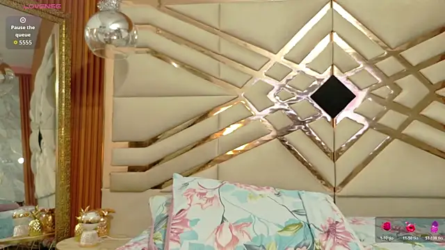 Sluttyandmature online show from March 30, 2026, 12:50 pm