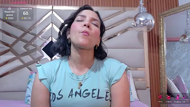 Sluttyandmature online show from April 14, 2026, 12:55 pm