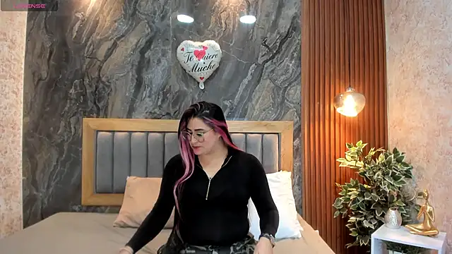 BellaPeers  online show from February 16, 2025, 11:59 am