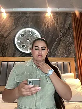 BellaPeers  online show from March 1, 2026, 11:45 am