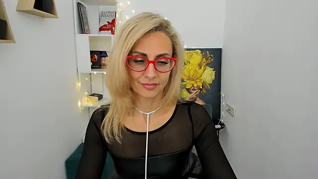 MuseOfStage online show from February 19, 2025, 5:49 pm