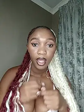 Shria107 online show from February 4, 2025, 1:56 am