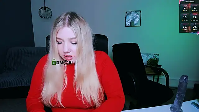 juli kisss online show from January 22, 2025, 1:42 am