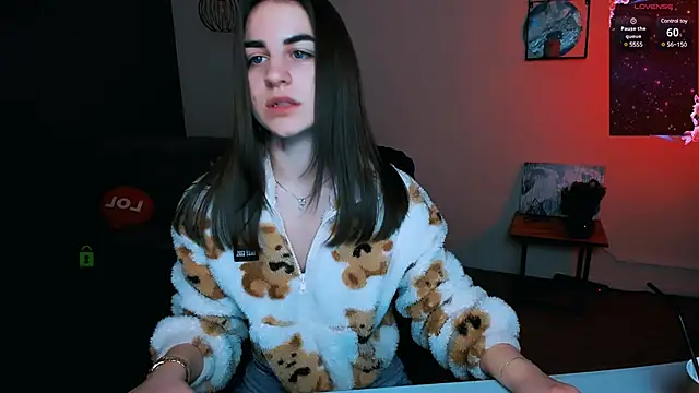 juli kisss online show from January 28, 2025, 1:29 am