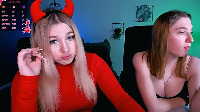 juli kisss online show from February 8, 2025, 8:21 pm