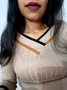 Snapshot of catreena chatting on January 23, 2025, 7:51 pm catreena online show from January 23, 2025, 7:51 pm