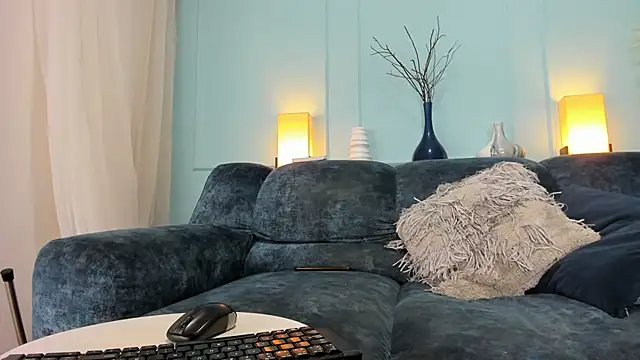 Austin Cardieff online show from February 23, 2025, 2:51 am