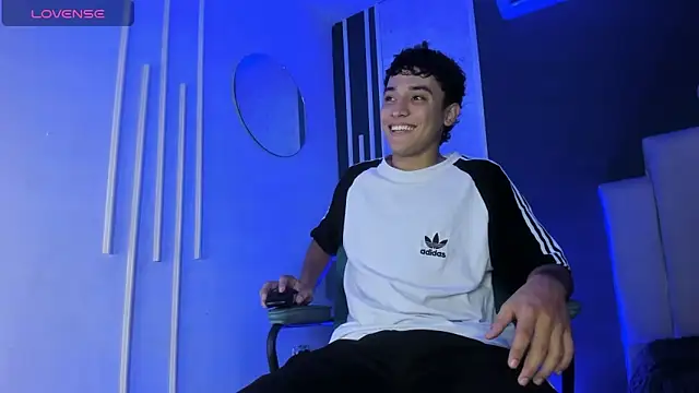 Austin Cardieff online show from March 4, 2025, 3:22 am