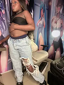 Thyana LS online show from February 5, 2025, 1:11 pm