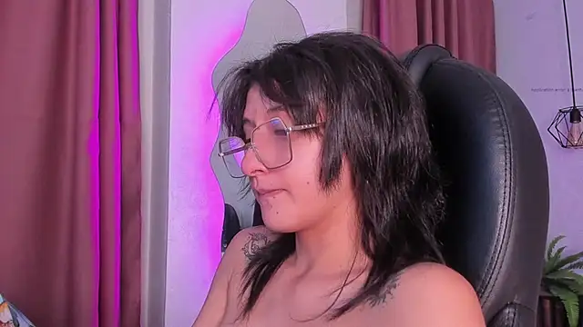 Snapshot of Hannys__cabernet chatting on February 27, 2025, 3:48 pm Hannys cabernet online show from February 27, 2025, 3:48 pm