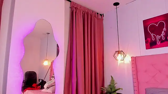 Snapshot of Hannys__cabernet chatting on February 28, 2025, 6:31 pm Hannys cabernet online show from February 28, 2025, 6:31 pm