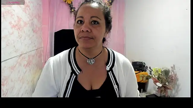 Snapshot of Brunette_sasha chatting on April 13, 2026, 11:37 am Brunette sasha online show from April 13, 2026, 11:37 am