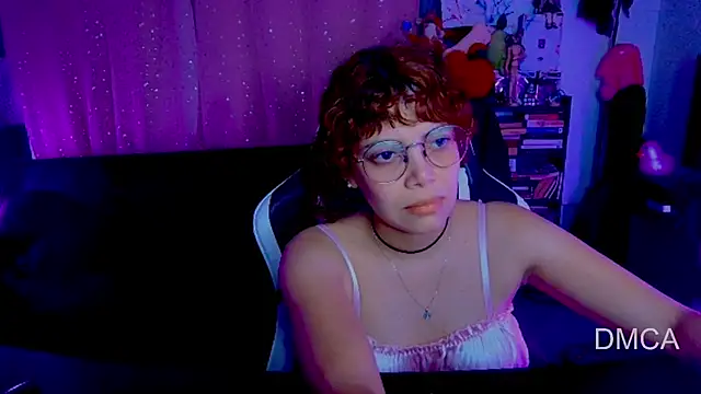 Snapshot of Drea_Foox chatting on June 29, 2026, 3:24 am Drea Foox online show from June 29, 2026, 3:24 am