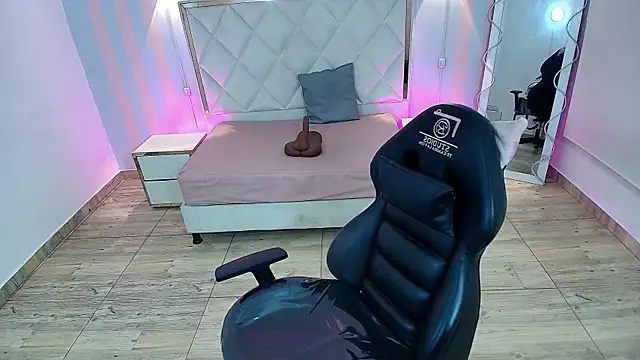 Brendda tay online show from September 11, 2025, 3:06 am