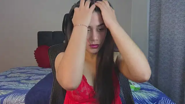 MiaOrtizCam online show from May 9, 2026, 2:22 pm