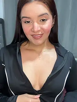 Snapshot of Melanyprada chatting on March 20, 2026, 4:06 am Melanyprada online show from March 20, 2026, 4:06 am