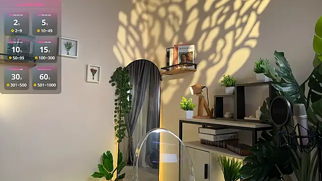 Snapshot of Julie_Rhodes chatting on February 13, 2026, 1:29 pm Julie Rhodes online show from February 13, 2026, 1:29 pm