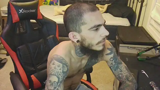 Snapshot of XMeF10 chatting on January 28, 2025, 12:00 pm XMeF10 online show from January 28, 2025, 12:00 pm