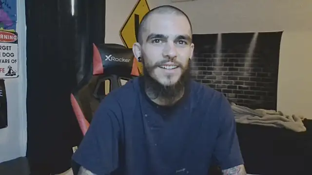 Snapshot of XMeF10 chatting on March 13, 2025, 10:10 pm XMeF10 online show from March 13, 2025, 10:10 pm