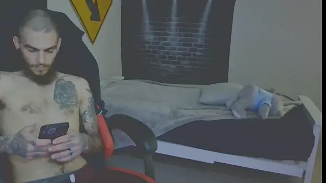 Snapshot of XMeF10 chatting on March 17, 2025, 1:46 am XMeF10 online show from March 17, 2025, 1:46 am