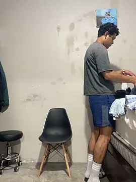 Snapshot of Brencuz chatting on September 14, 2025, 11:26 pm Brencuz online show from September 14, 2025, 11:26 pm