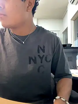 Snapshot of Brencuz chatting on September 20, 2025, 3:57 pm Brencuz online show from September 20, 2025, 3:57 pm