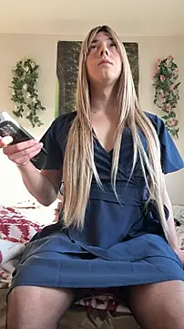 See my Boobs  online show from February 28, 2026, 7:42 am