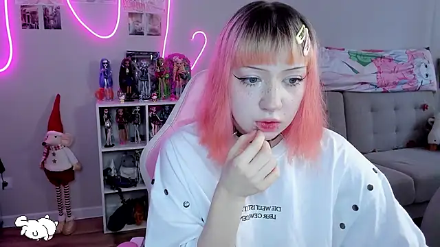 Snapshot of SweetieMollyy chatting on November 13, 2025, 9:30 am SweetieMollyy online show from November 13, 2025, 9:30 am