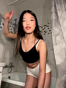 Snapshot of DesiredHoney chatting on December 1, 2024, 6:30 pm DesiredHoney online show from December 1, 2024, 6:30 pm