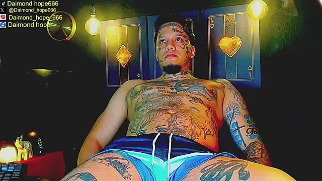 daimond hope666 online show from December 15, 2025, 8:46 pm