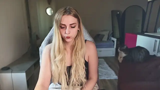 ce leste   online show from February 4, 2025, 4:29 pm