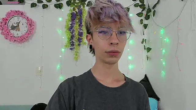  Jakke online show from December 17, 2024, 1:50 am