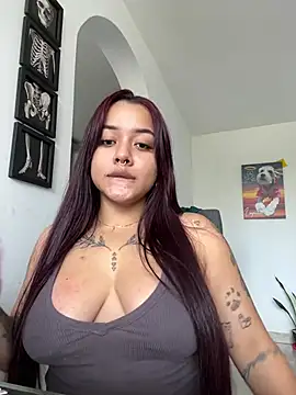 MaddyParisi online show from March 20, 2026, 9:08 pm