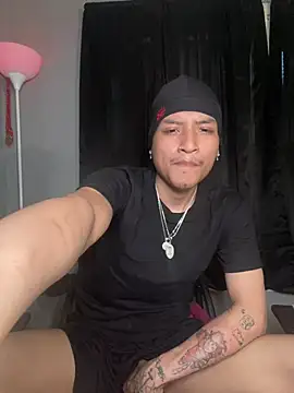 Snapshot of plutomf chatting on May 16, 2026, 1:02 am plutomf online show from May 16, 2026, 1:02 am