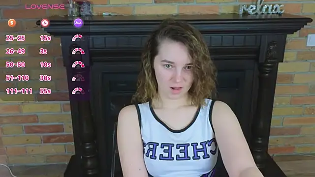 Ellie Sunset online show from April 14, 2026, 7:36 am