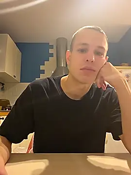 pretty roman online show from November 1, 2025, 3:58 pm