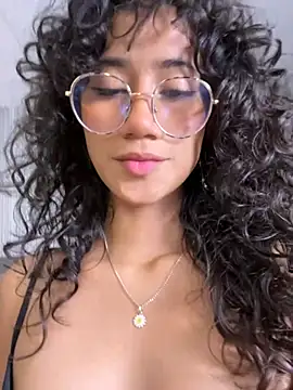 Snapshot of KaitlynLoveCam chatting on February 3, 2026, 10:15 pm KaitlynLoveCam online show from February 3, 2026, 10:15 pm