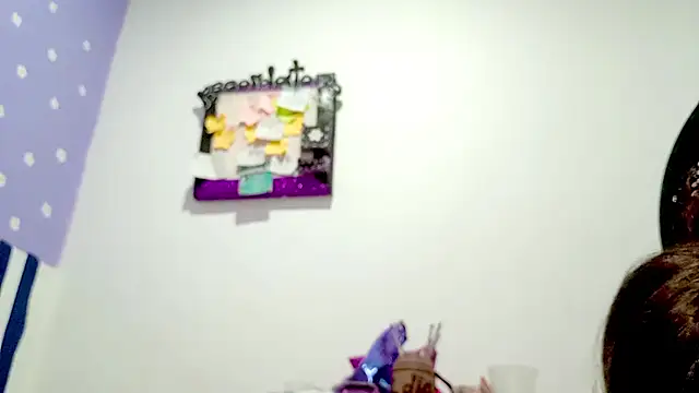 Snapshot of PetiteIvoryQueen19 chatting on February 28, 2026, 3:29 am PetiteIvoryQueen19 online show from February 28, 2026, 3:29 am