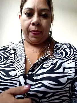 Laura-Hernandez online show from February 9, 2026, 3:16 pm