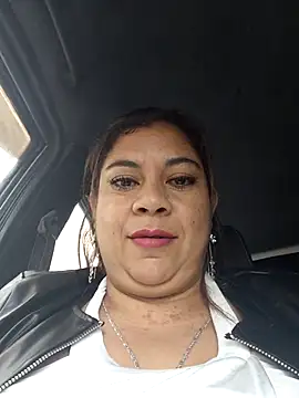 Laura-Hernandez online show from February 17, 2026, 2:57 pm